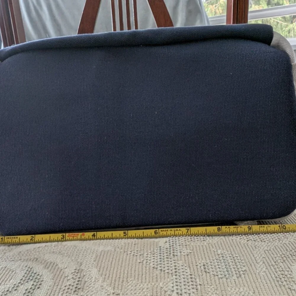 Canvas Backpack - Picture 10 of 11